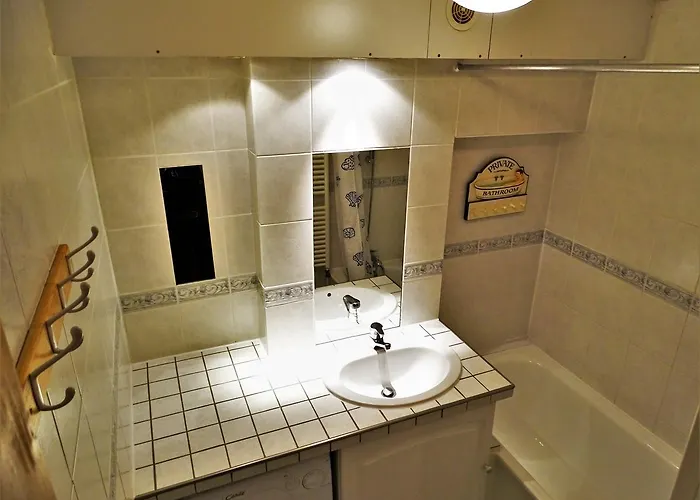 Apartman In Roc De Peclet By Piaunddirk *