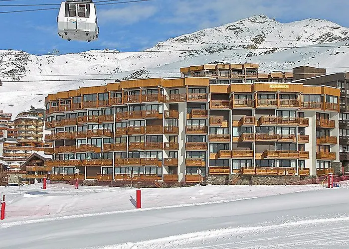 In Roc De Peclet By Piaunddirk